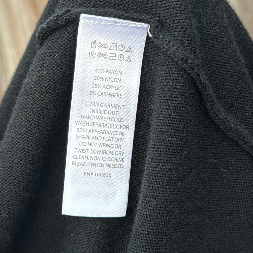 Rachel Zoe black cashmere blend sweater, bling hamsa hand, size small - Picture 6 of 6